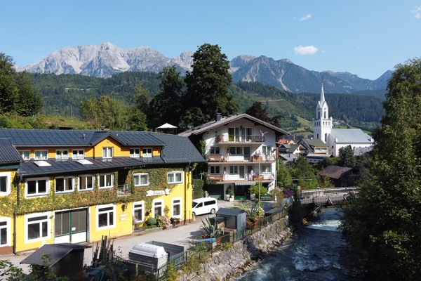 Drohnenfoto Appartementhaus